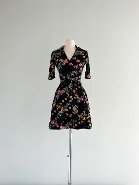 1970's Vintage Floral Print Wrap Mini Dress / Sz S