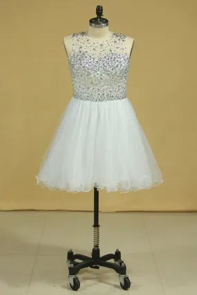 2024 Scoop Beaded Bodice A Line Prom Dress Short/Mini With Tulle Skirt White PQBC6XXD