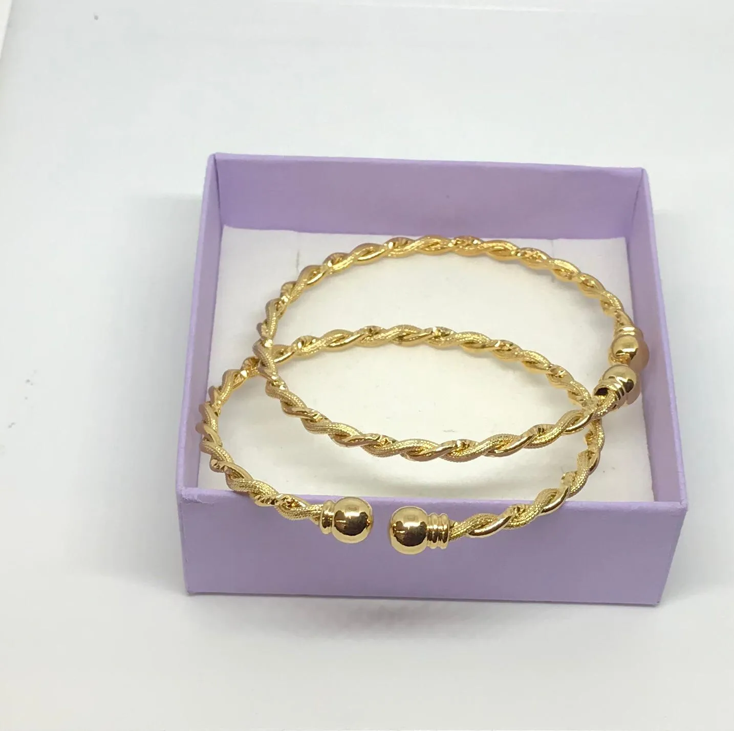 Adjustable gold plated bangle