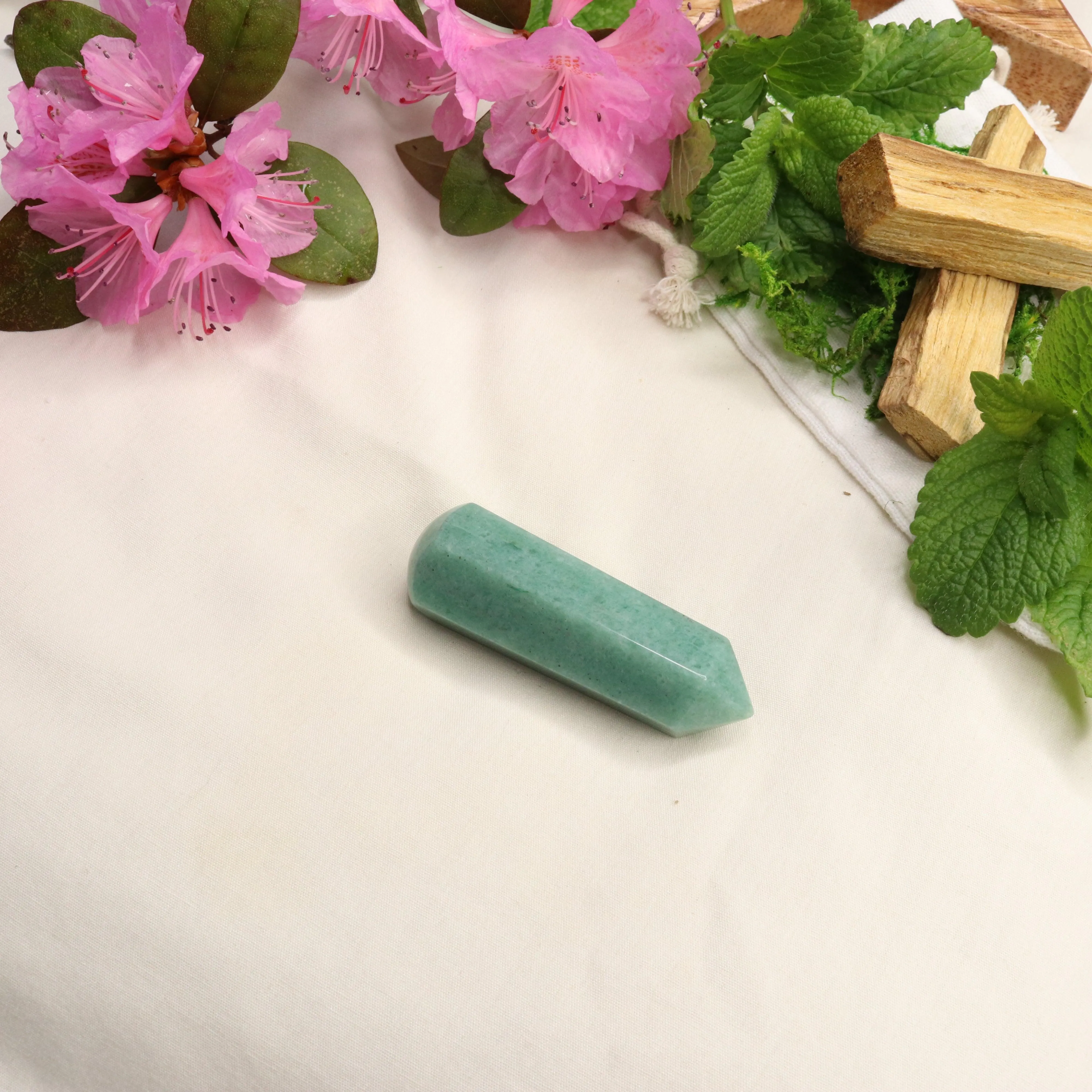 Adorable Green Aventurine Point and Massager Carving