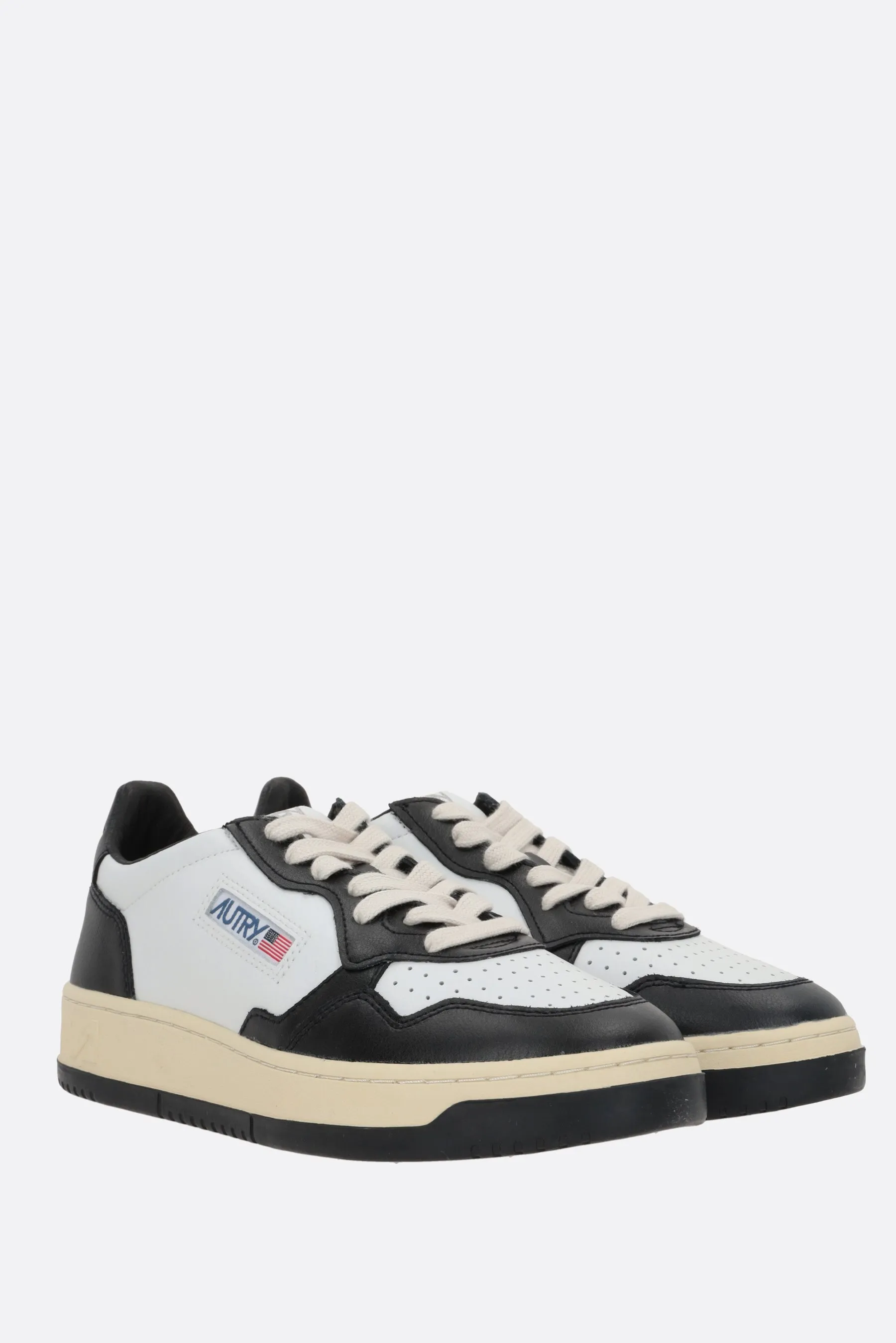 Autry Medalist smooth leather sneakers