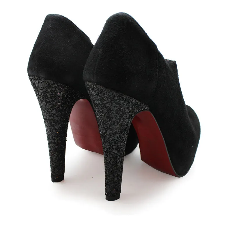 Fashion- Haute Black platform heel- last pair 35