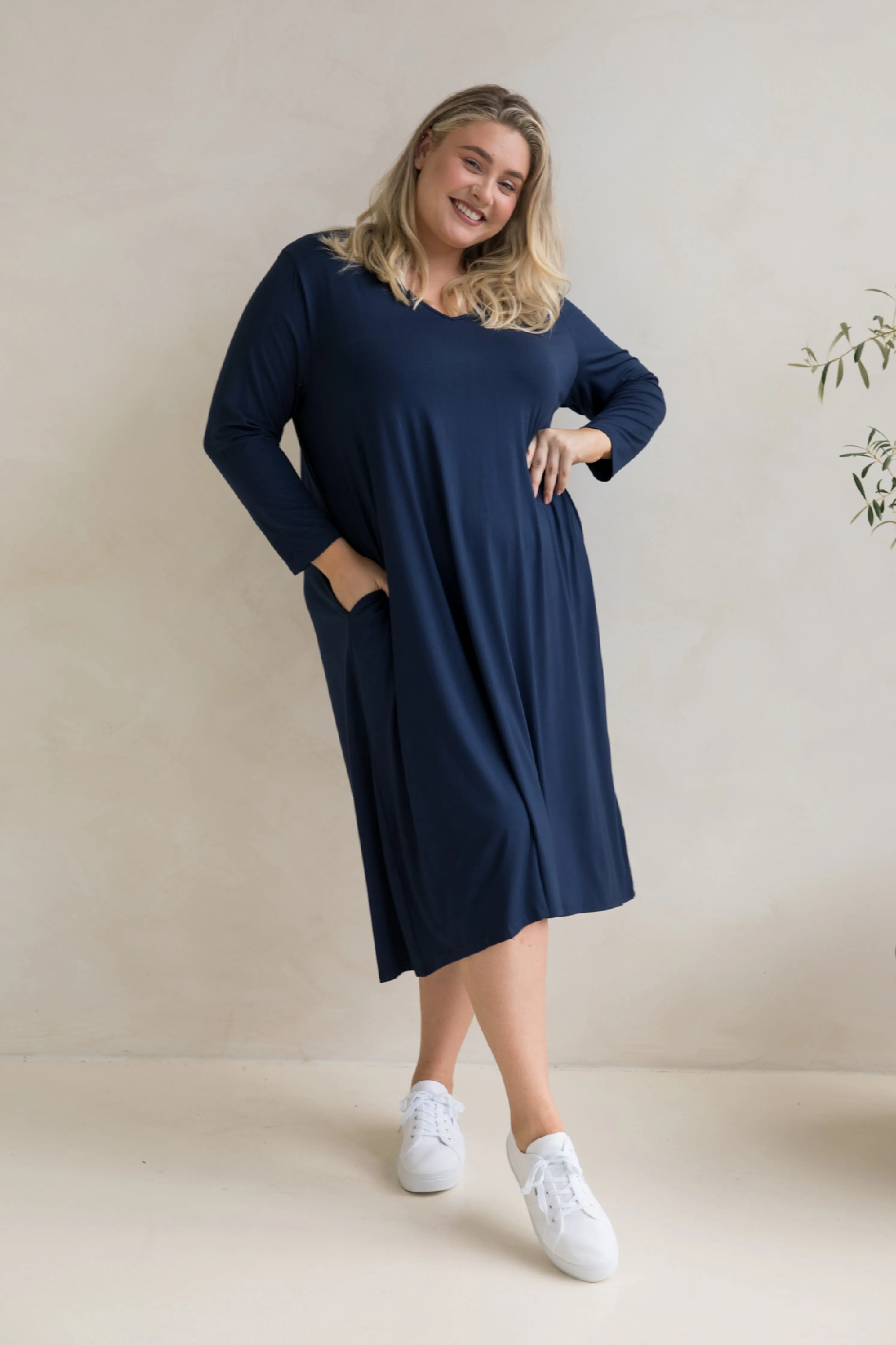 Long Sleeve T-Shirt Dress in Navy