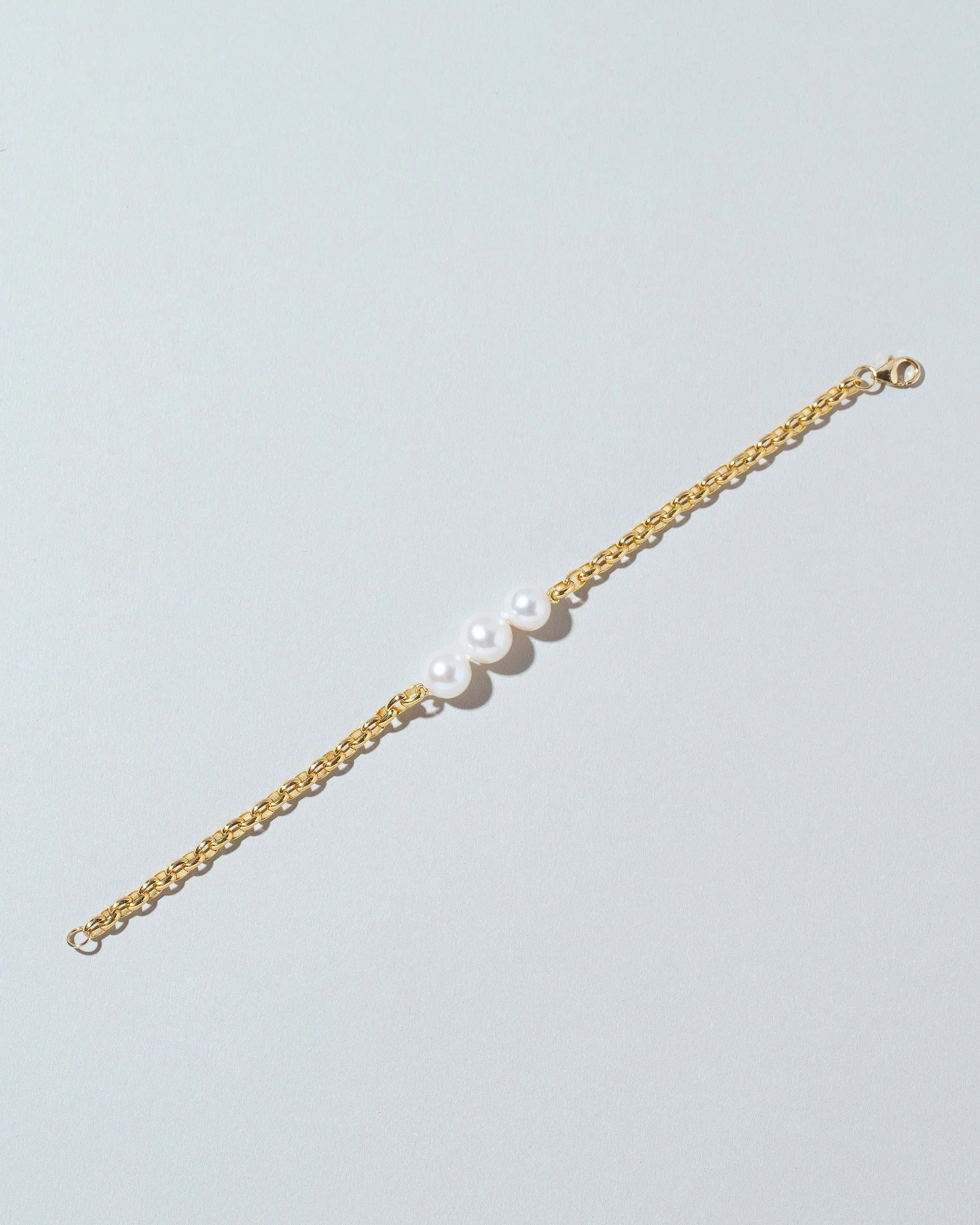 Pearl Station Bracelet Short Loop Chain