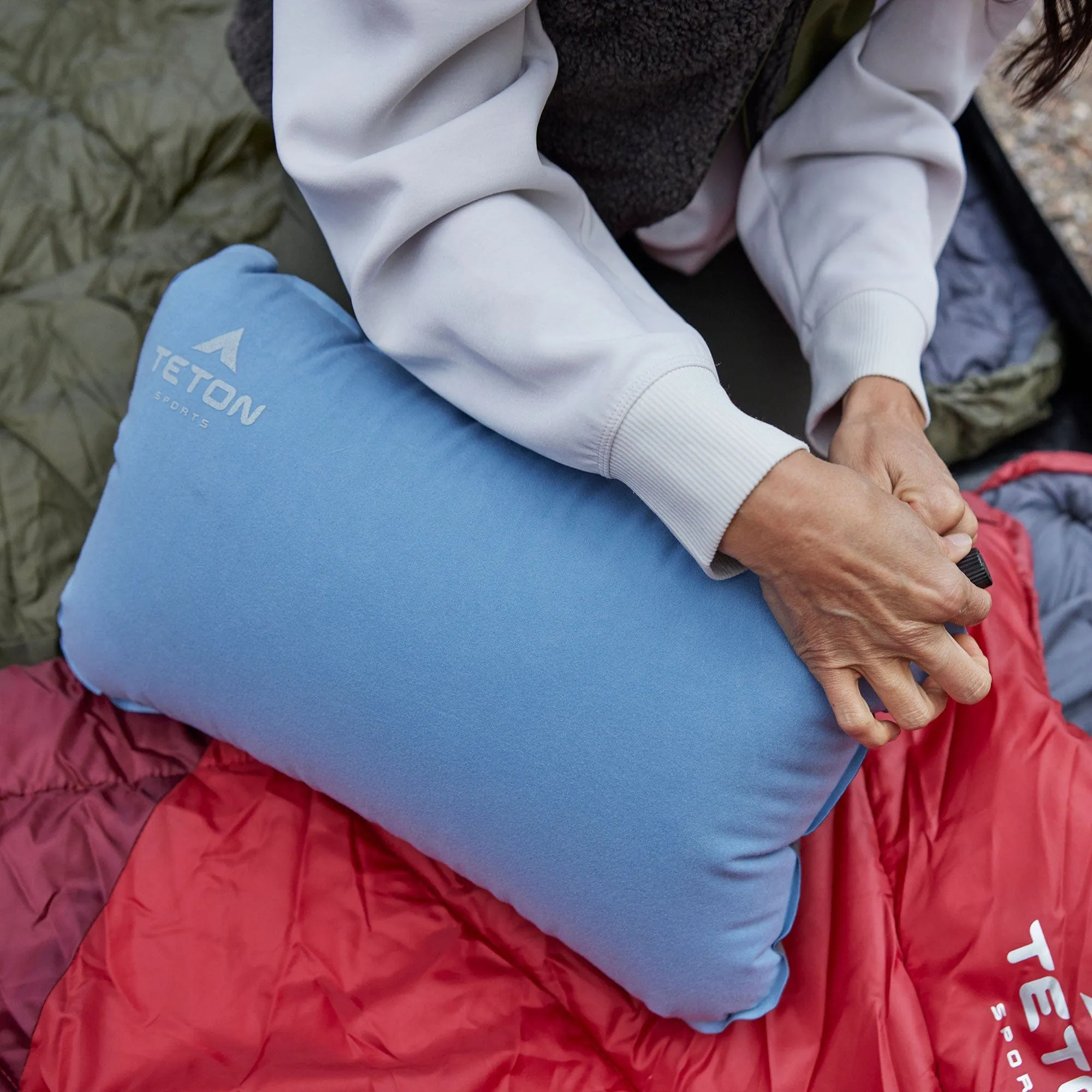 Skyline Self-Inflating Camp Pillow