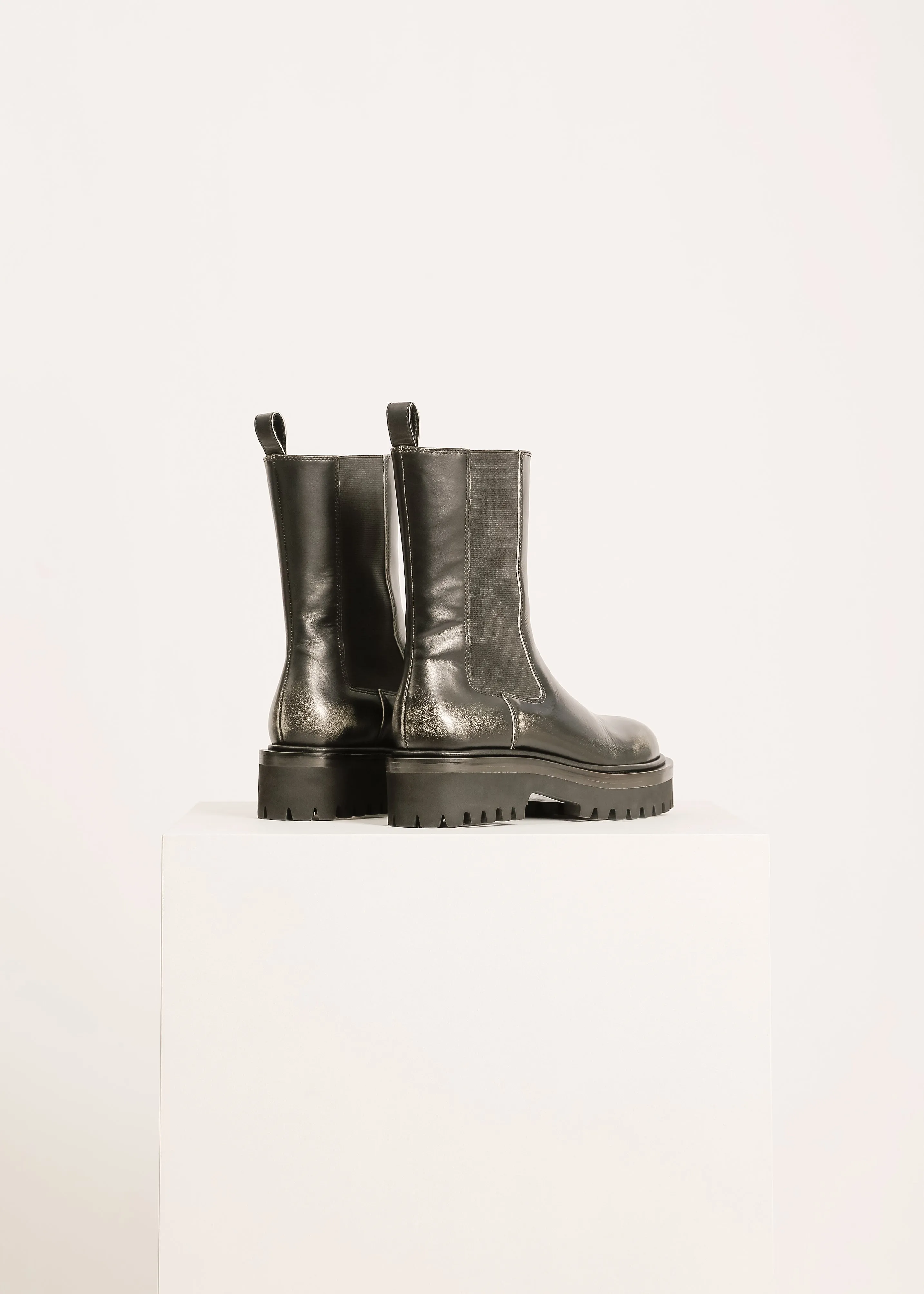 W24 | JIN BOOT / BLACK-CREAM